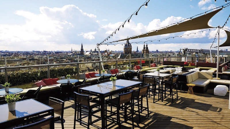Amsterdam, Double Tree by Hilton Hotel Amsterdam Centraal Station, Terrasse