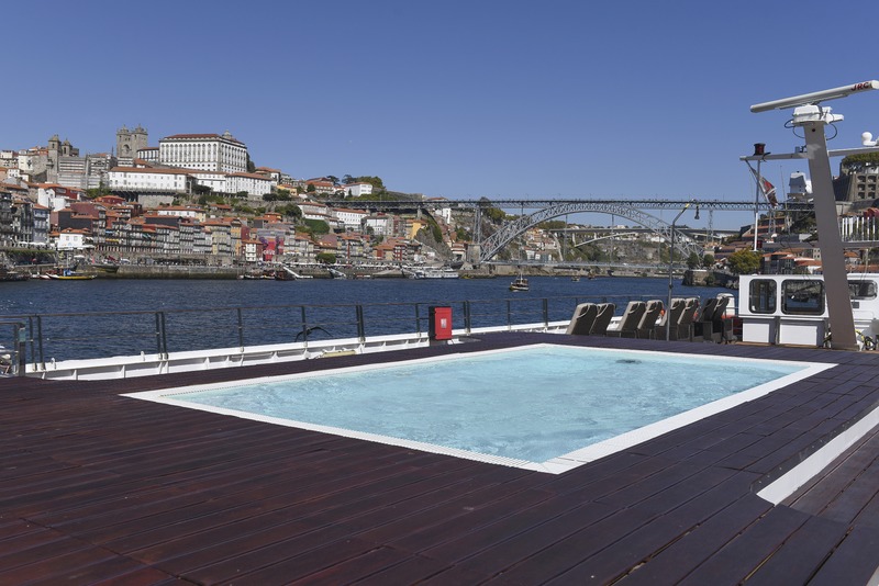 MS Douro Spirit, Sonnendeck mit Pool
